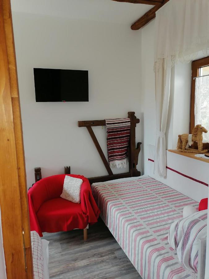 Hotel Mives Vendeghaz Pogány Exteriér fotografie