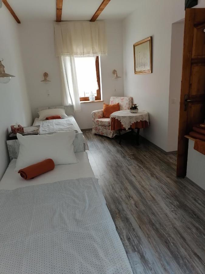 Hotel Mives Vendeghaz Pogány Exteriér fotografie