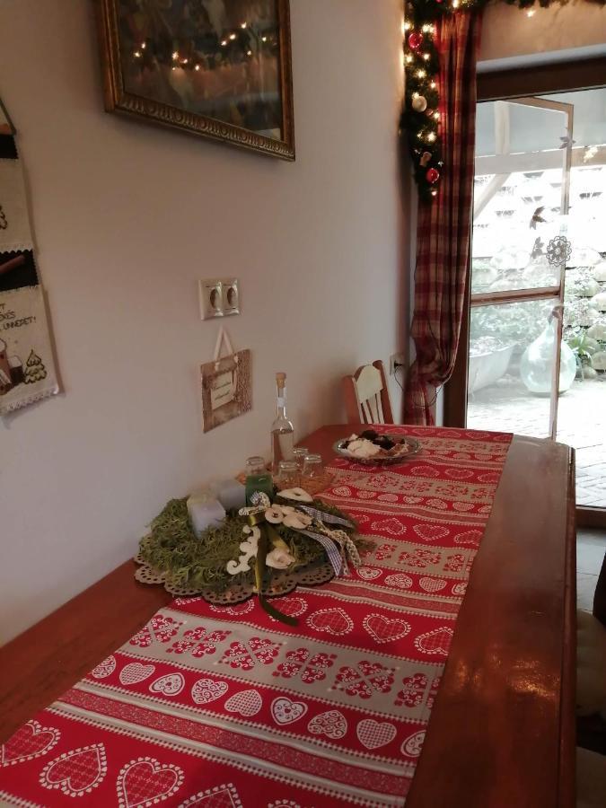 Hotel Mives Vendeghaz Pogány Exteriér fotografie