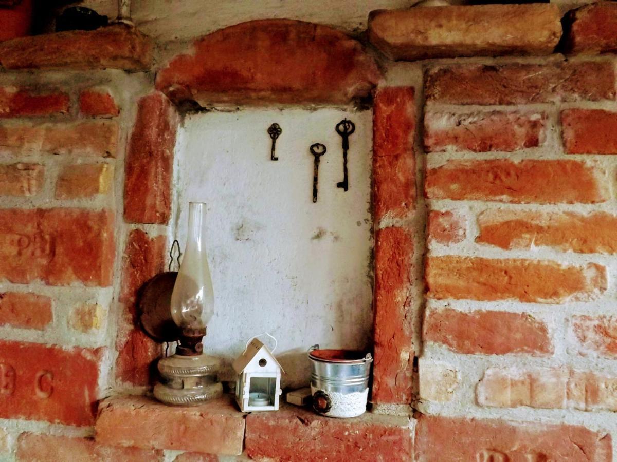 Hotel Mives Vendeghaz Pogány Exteriér fotografie